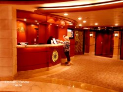 Emerald Princess Circle Desk picture