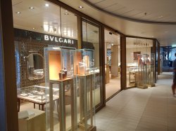 Celebrity Edge Shops picture