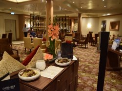 Symphony of the Seas Crown Lounge picture