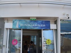 Symphony of the Seas Windjammer Marketplace picture