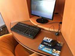 MSC Armonia Internet Cafe picture