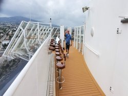 Norwegian Bliss Haven Courtyard Sun Deck picture