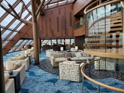 Norwegian Bliss Horizon Lounge picture