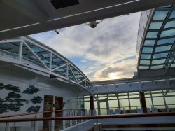 Norwegian Bliss Haven Courtyard picture