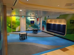 Norwegian Encore Splash Academy picture