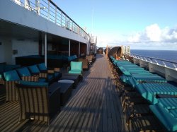 Carnival Conquest Serenity picture