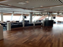 Norwegian Sun Spinnaker Lounge picture