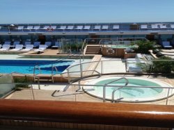 Oceania Riviera Pool picture