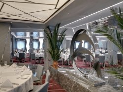 MSC Seaview Silver Dolphin Restaurant picture