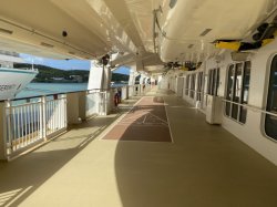 Norwegian Gem Promenade picture