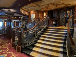 Norwegian Gem Grand Pacific Dining Room picture