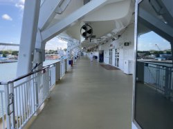 Norwegian Gem Promenade picture