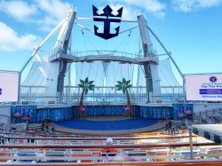 Harmony of the Seas Aqua Theater picture