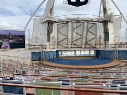 Oasis of the Seas Aquatheater picture