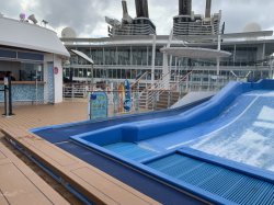 Oasis of the Seas FlowRider picture