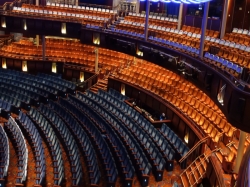 Oasis of the Seas Theater picture