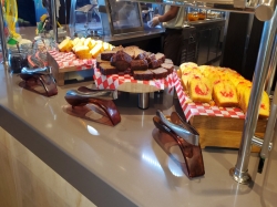 Norwegian Joy Garden Cafe picture