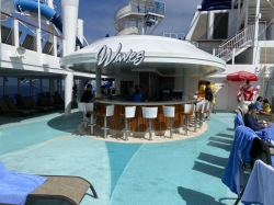 Norwegian Bliss Waves Bar picture