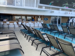 Norwegian Bliss Pool picture