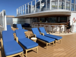 Norwegian Bliss Public Sun Deck picture