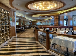 Regal Princess Concerto Dining Room picture