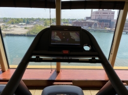 Norwegian Pearl Fitness Center picture