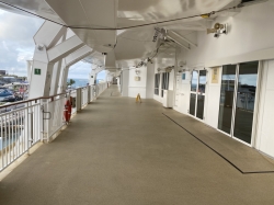 Norwegian Pearl Promenade Deck picture