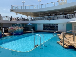 Norwegian Pearl Tahitian Pool picture