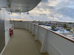 Norwegian Pearl Promenade Deck picture