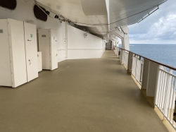 Norwegian Pearl Promenade Deck picture