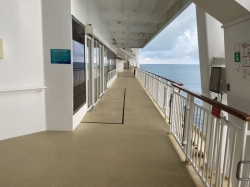 Norwegian Pearl Promenade Deck picture