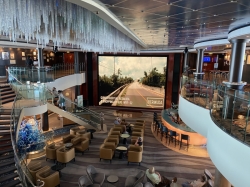 Norwegian Pearl Atrium picture