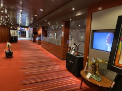 Norwegian Pearl Art Gallery picture