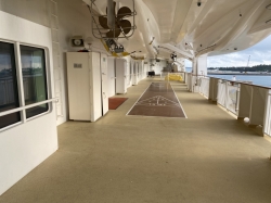 Norwegian Pearl Promenade Deck picture