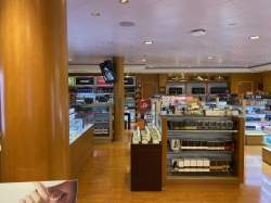 Norwegian Pearl Trade Winds Boutiques picture