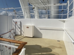 Norwegian Pearl Freestyle Deck picture