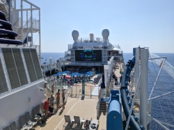 Norwegian Encore Sun Deck picture