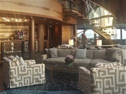 Norwegian Bliss Horizon Lounge picture