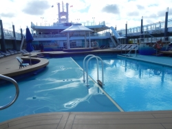 Norwegian Pearl Tahitian Pool picture