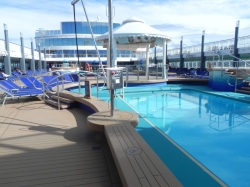 Norwegian Pearl Tahitian Pool picture