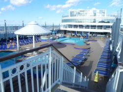 Norwegian Pearl Tahitian Pool picture