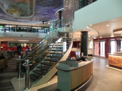 Norwegian Pearl Atrium picture