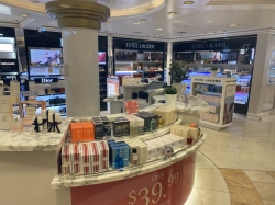 Sapphire Princess Meridian Bay Shop picture