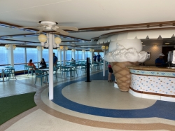 Sapphire Princess Scoops Bar picture