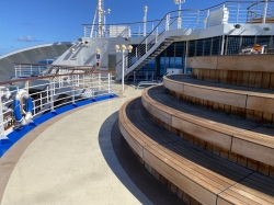 Sapphire Princess Splash Pool picture