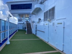 Sapphire Princess Sun Deck picture