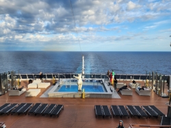 MSC Bellissima Horizon Pool picture