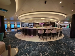 Norwegian Getaway Bar At The Atrium picture