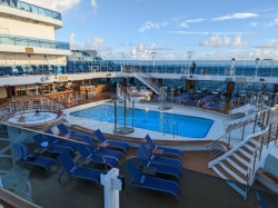 Regal Princess Fountain Pool picture