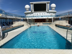 Island Princess Lido Pool picture